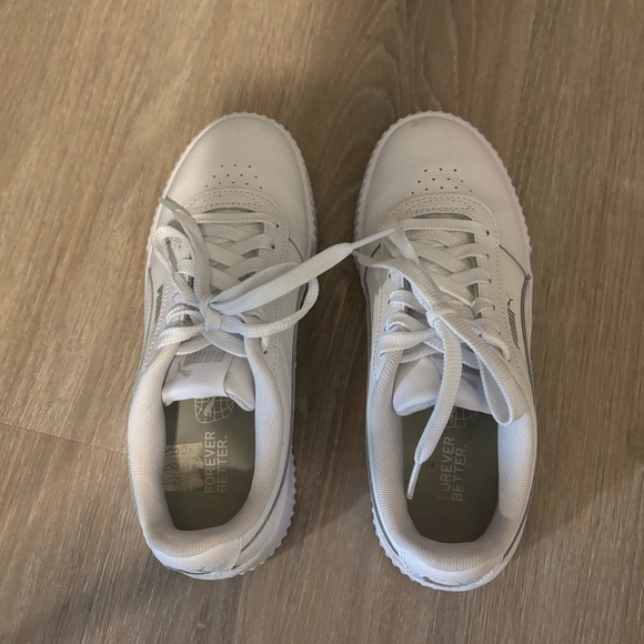 Puma Smash V3 Platform Sneaker. Size 6. Worn once - Picture 3 of 5